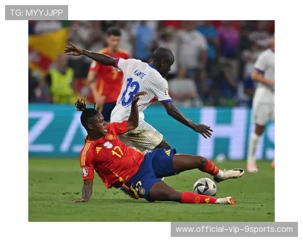 坎特在吉达联合底线铲断，阻断对方禁区入